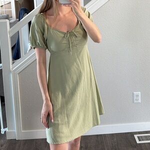 Woman’s linen green dress